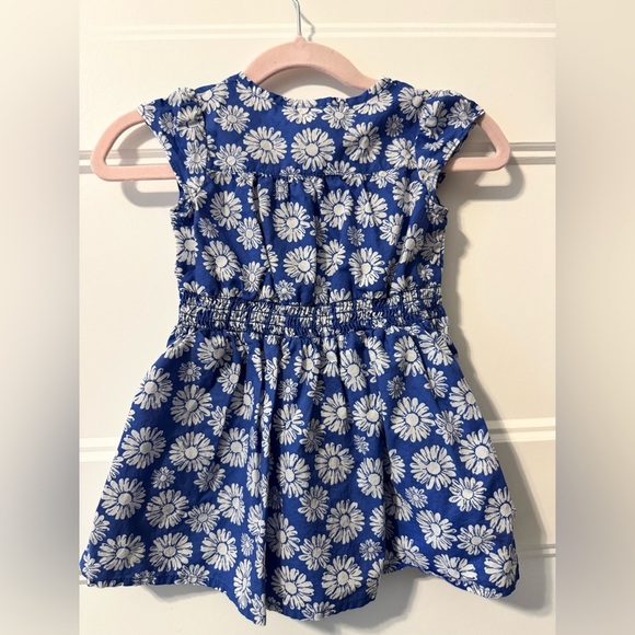 OshKosh B’Gosh Daisy Print Dress 18 Months - Picture 2 of 4
